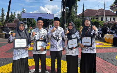 MI MUHAMMADIYAH SEMAMPIR RAIH PREDIKAT SEKOLAH ADIWIYATA, WUJUDKAN GENERASI CINTA LINGKUNGAN